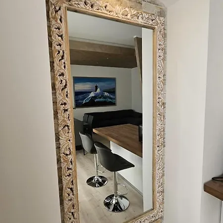 Vanity House Apartment
