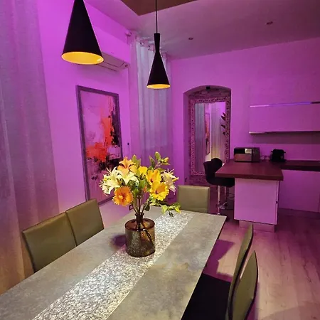 Vanity House アパート ラ・スペツィア